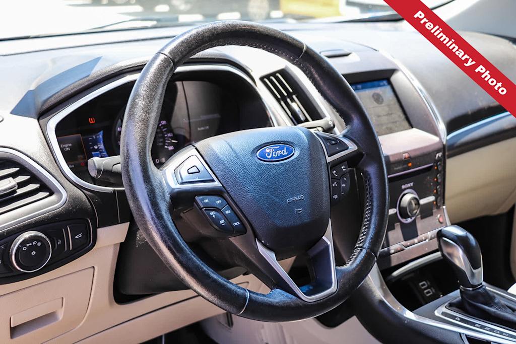 Thumbnail: 2016 Ford Edge - 2