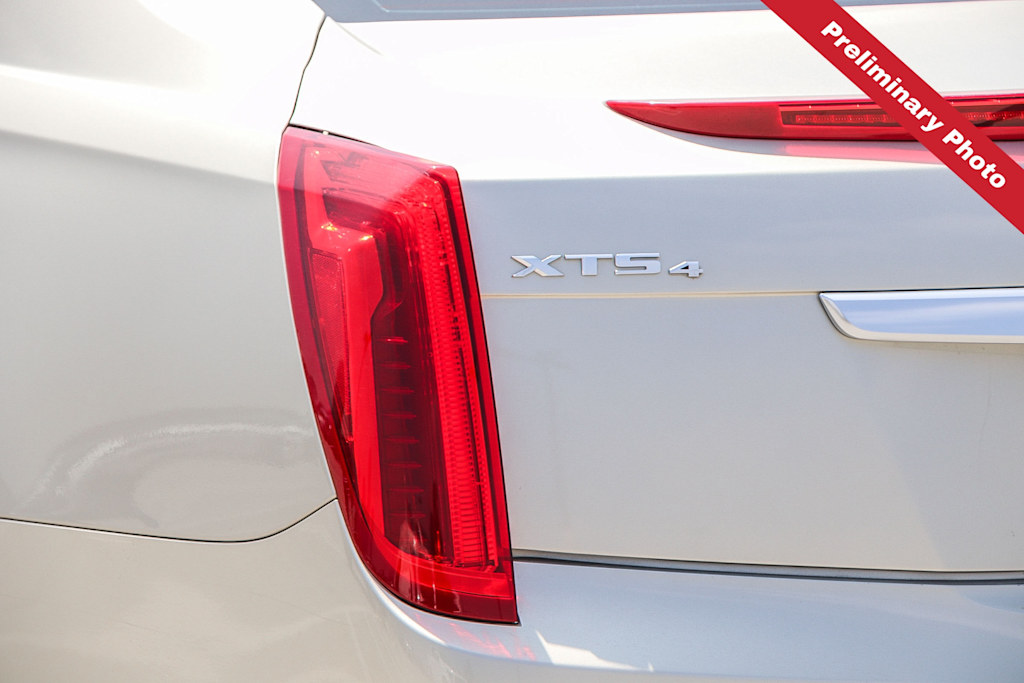 Thumbnail: 2016 Cadillac XTS - 16
