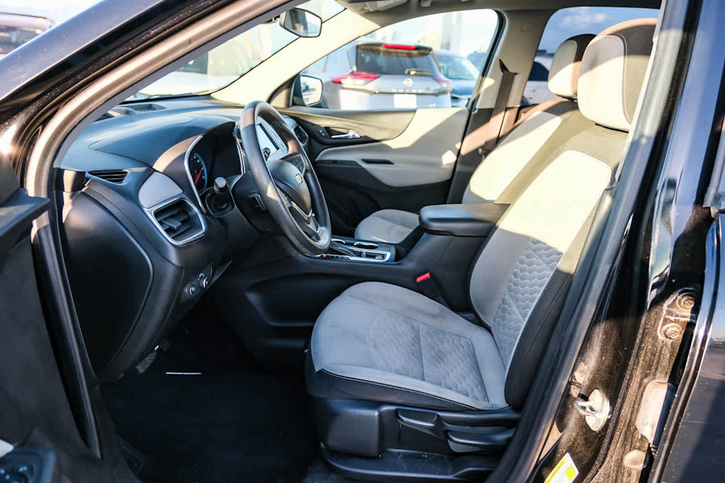 Thumbnail: 2020 Chevrolet Equinox - 8