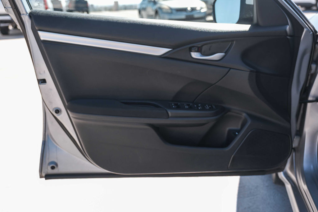 Thumbnail: 2018 Honda Civic - 26