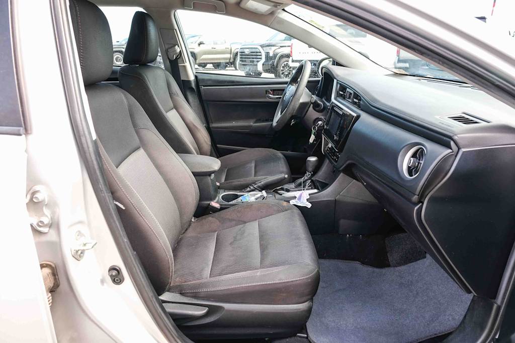 Thumbnail: 2018 Toyota Corolla - 9