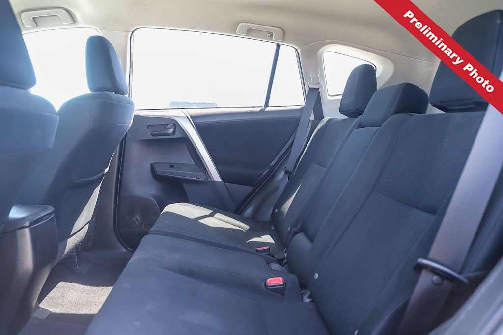 Thumbnail: 2015 Toyota RAV4 - 9