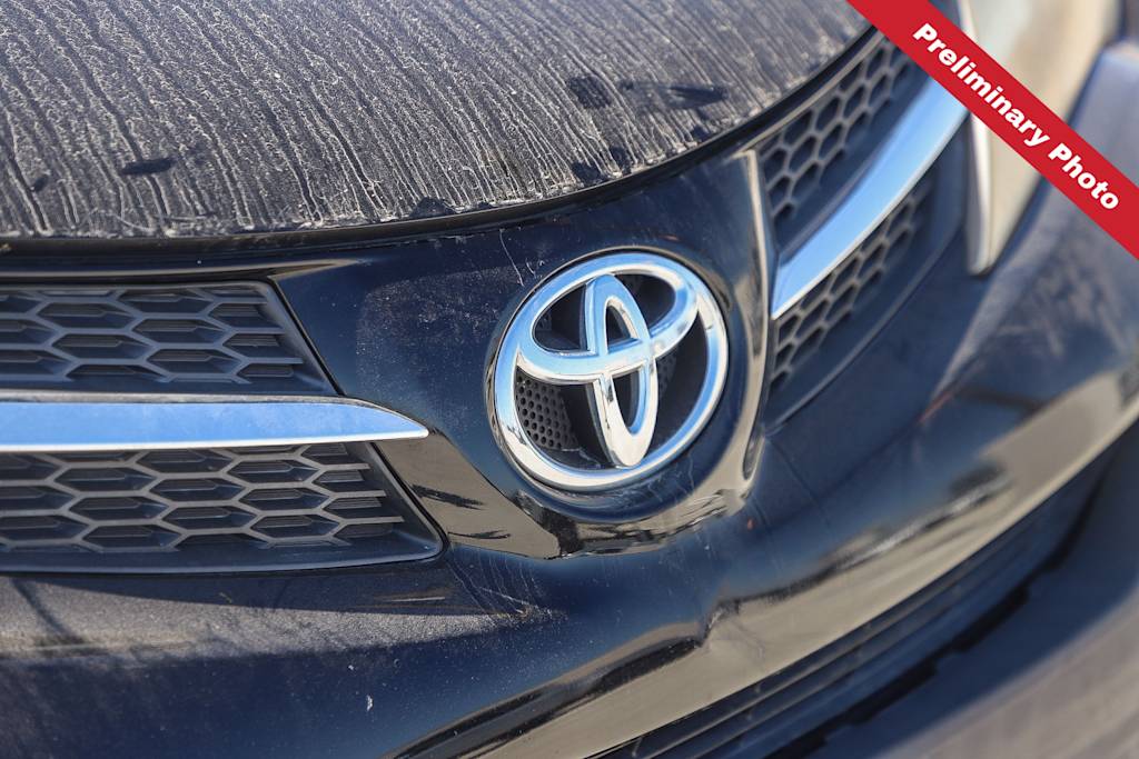 Thumbnail: 2015 Toyota RAV4 - 6