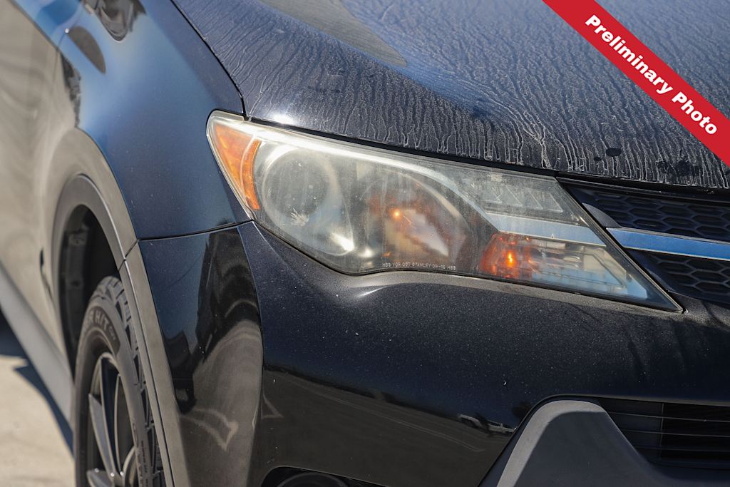 Thumbnail: 2015 Toyota RAV4 - 14