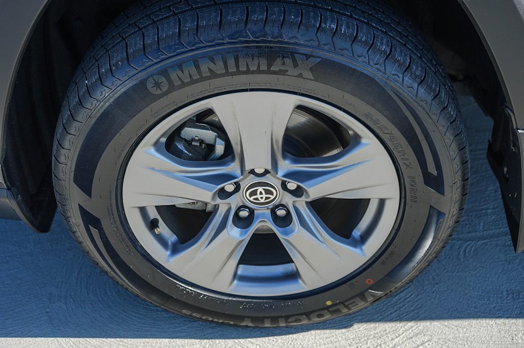 Thumbnail: 2024 Toyota RAV4 - 23