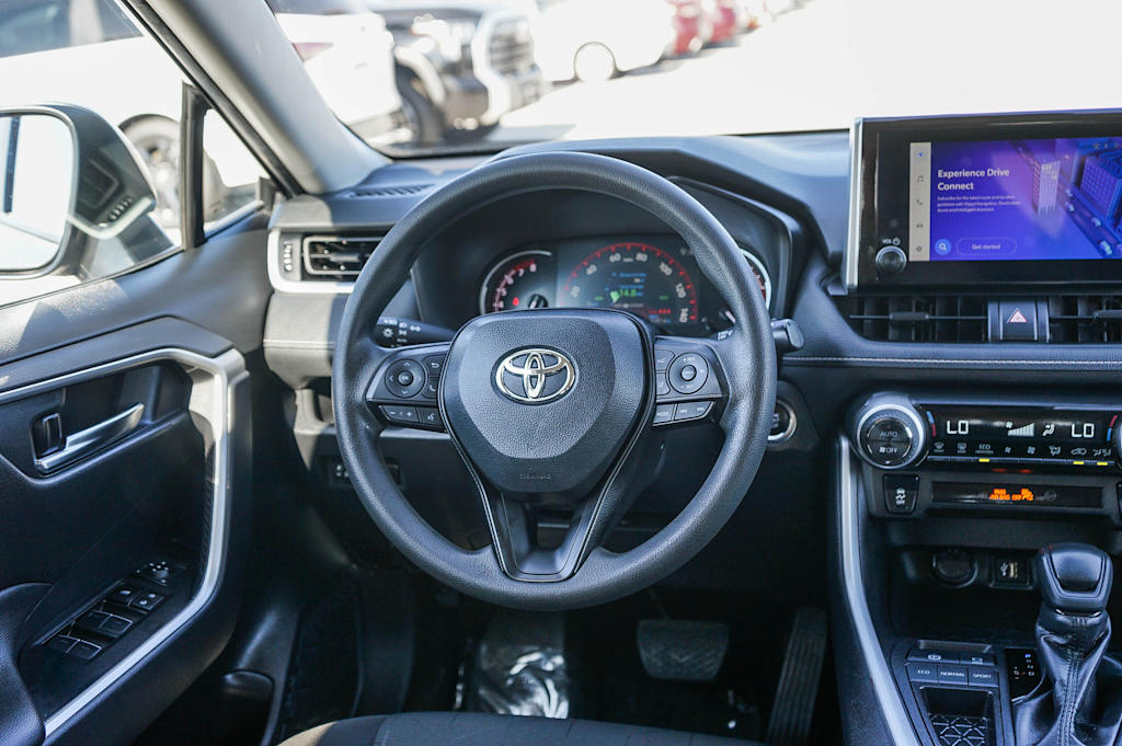 Thumbnail: 2024 Toyota RAV4 - 13