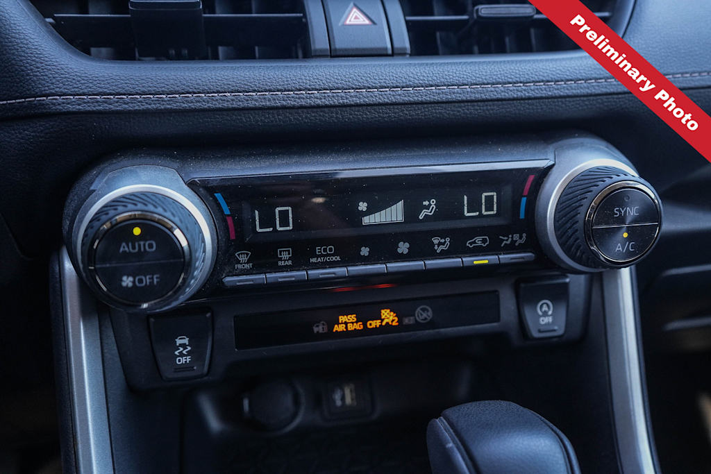 Thumbnail: 2025 Toyota RAV4 - 21
