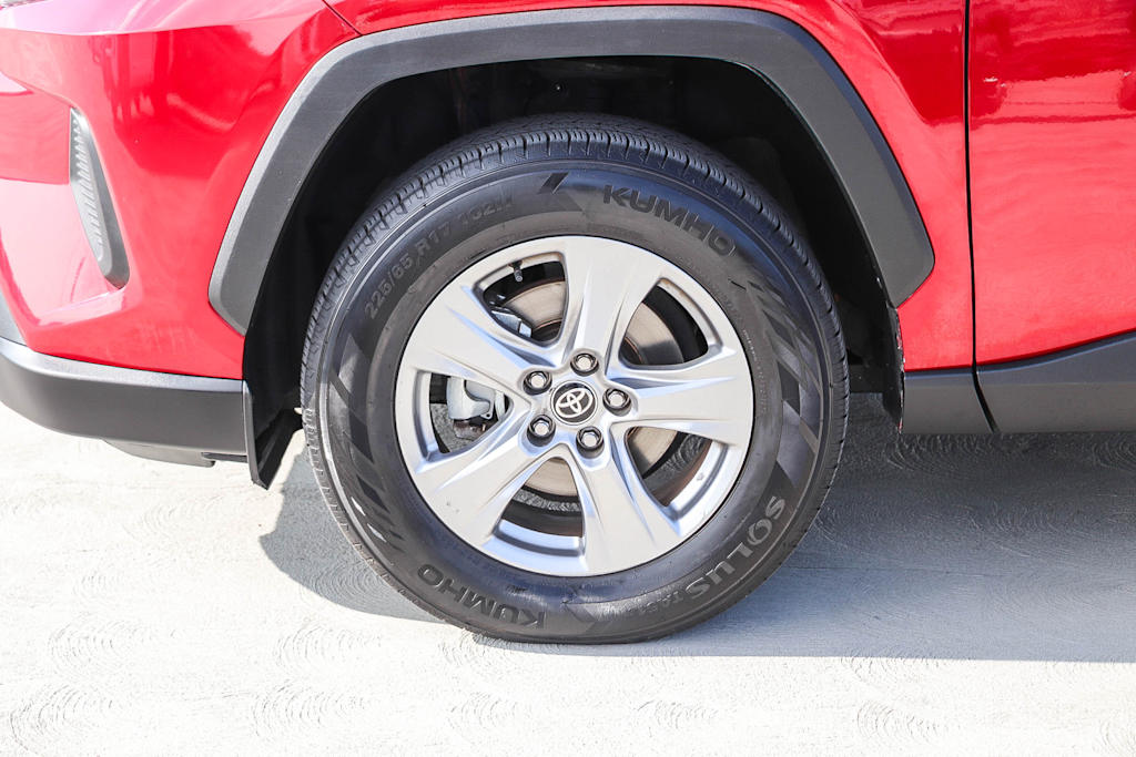 Thumbnail: 2025 Toyota RAV4 - 6