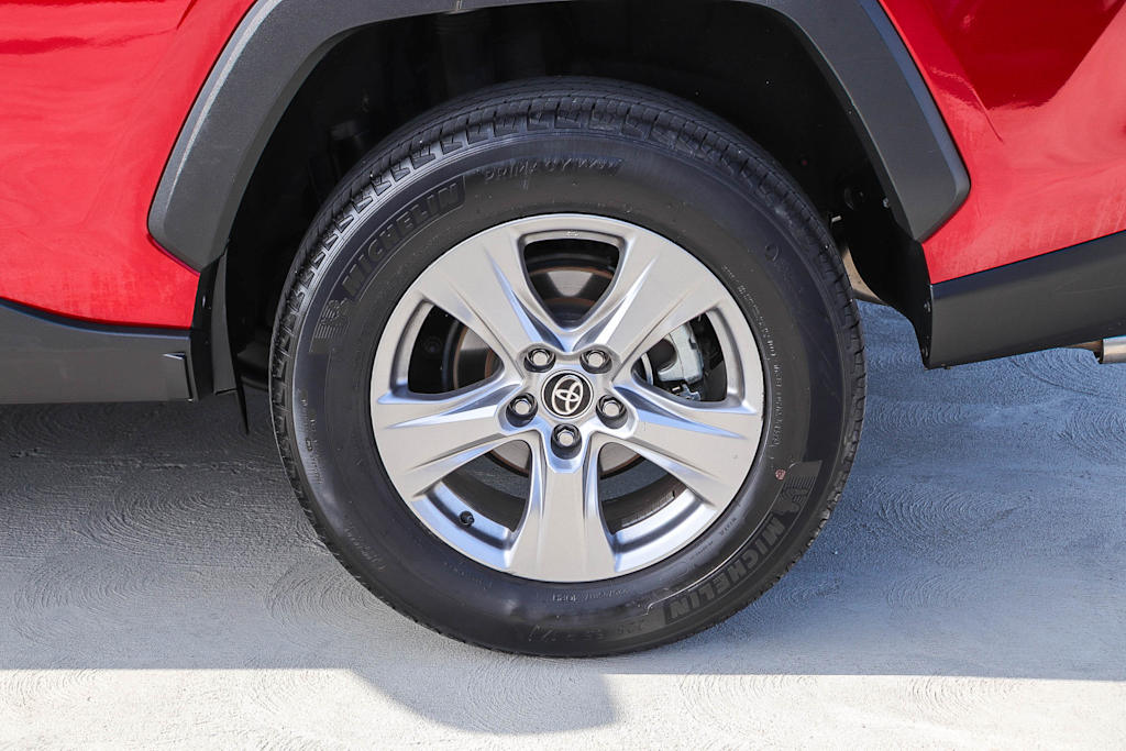 Thumbnail: 2025 Toyota RAV4 - 23