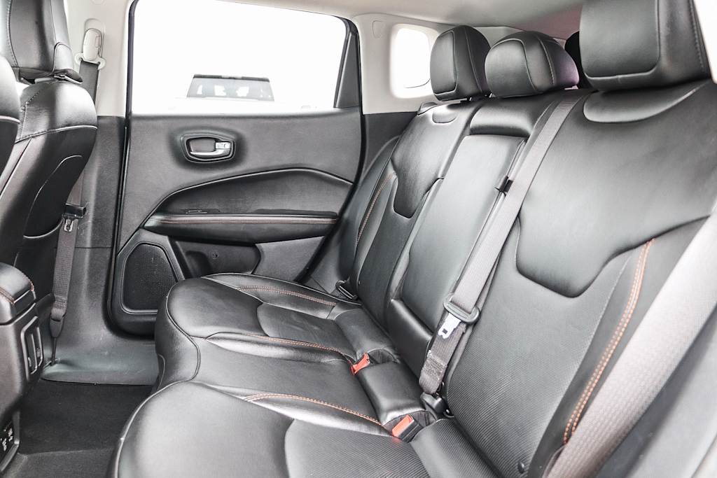 Thumbnail: 2020 Jeep Compass - 12