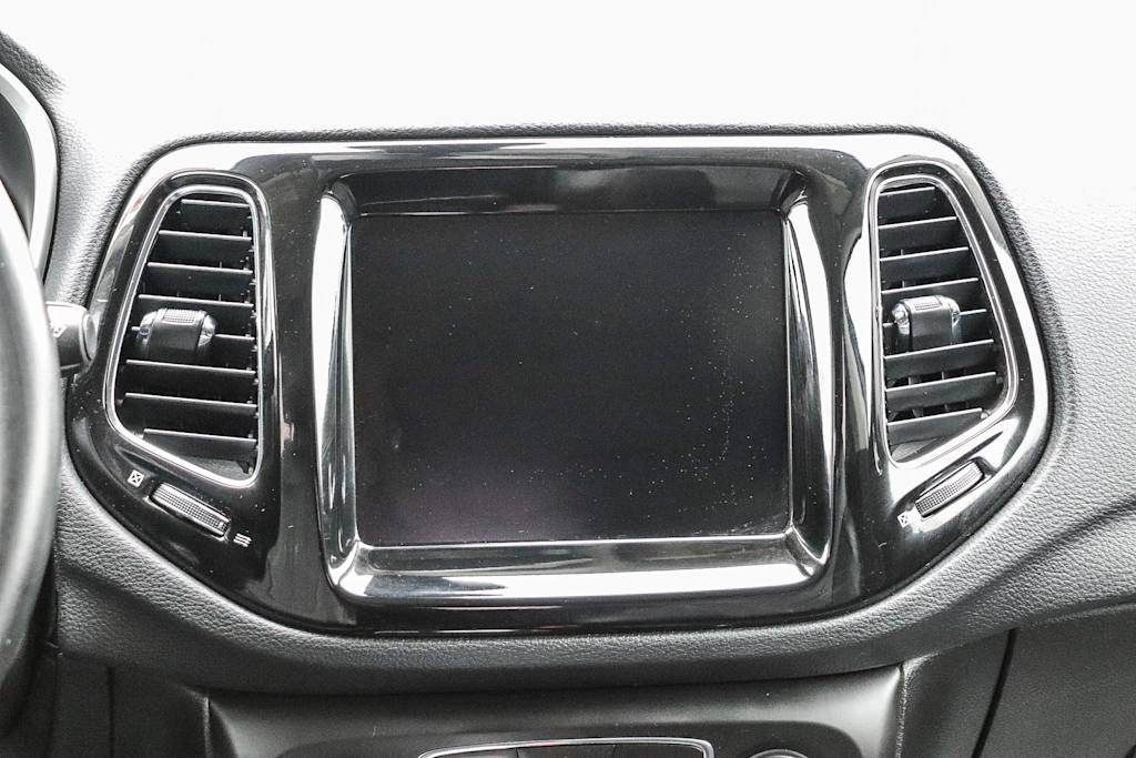 Thumbnail: 2020 Jeep Compass - 13