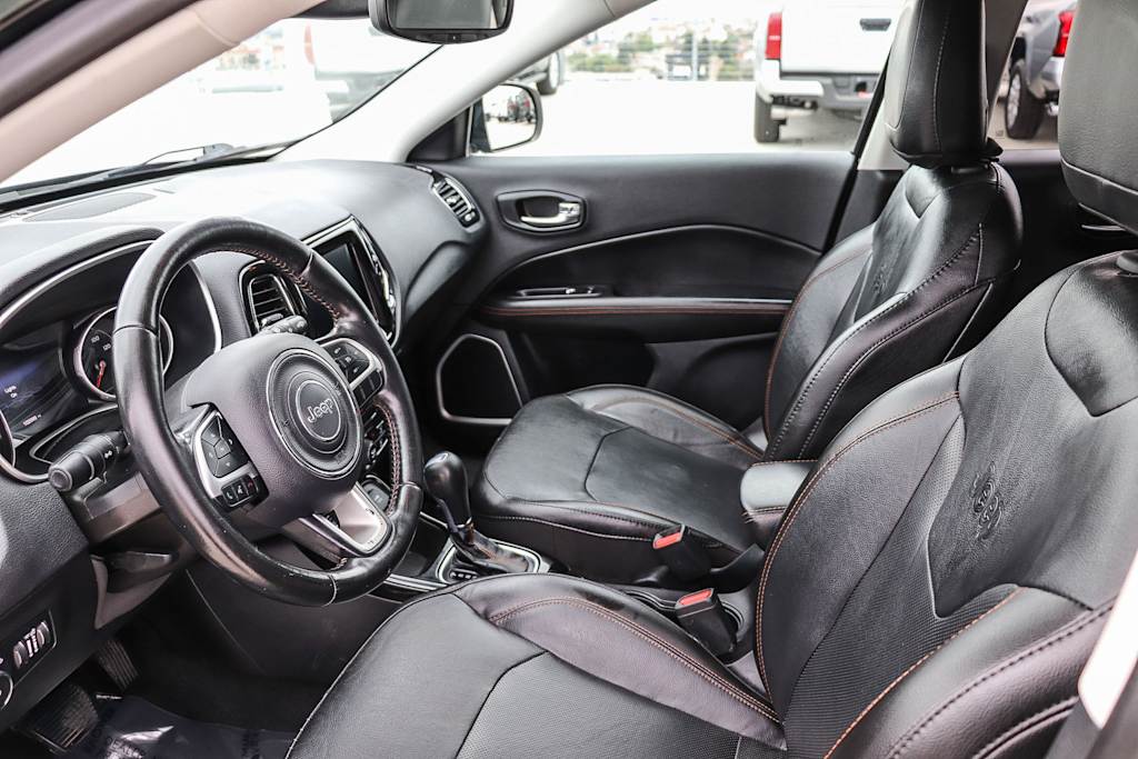Thumbnail: 2020 Jeep Compass - 11