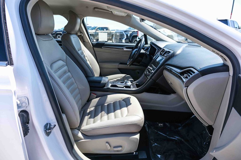 Thumbnail: 2019 Ford Fusion - 10