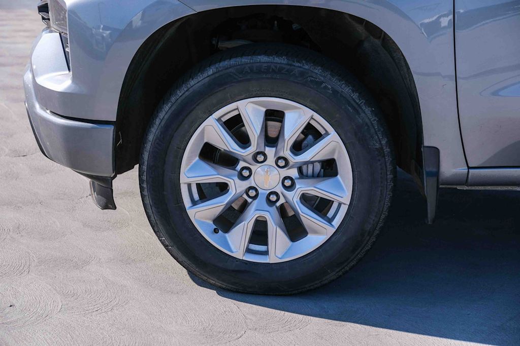 Thumbnail: 2024 Chevrolet Silverado 1500 - 18