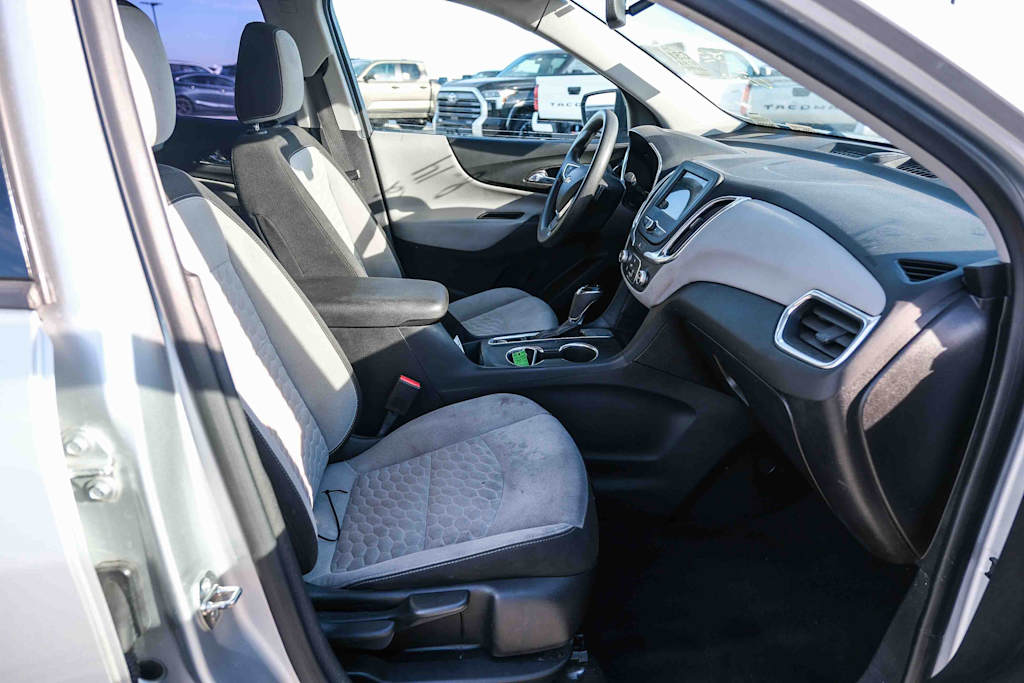 Thumbnail: 2019 Chevrolet Equinox - 9