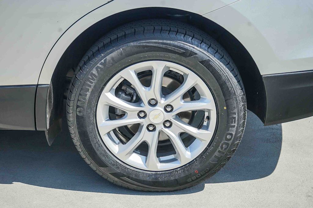 Thumbnail: 2019 Chevrolet Equinox - 6