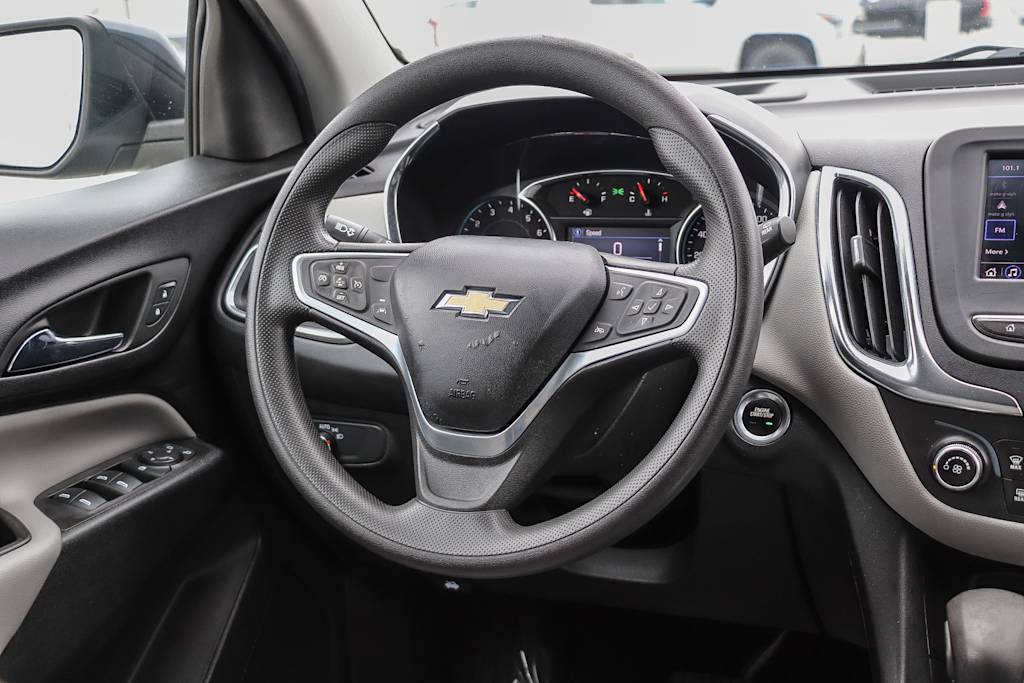 Thumbnail: 2022 Chevrolet Equinox - 9