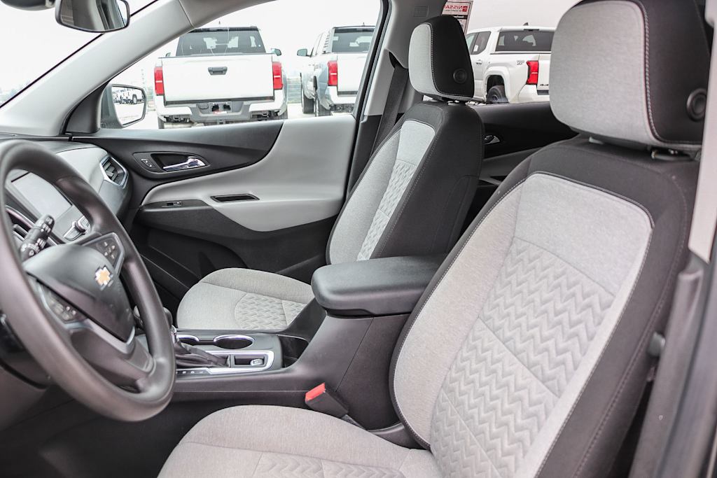 Thumbnail: 2022 Chevrolet Equinox - 11