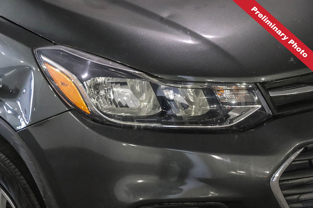 Thumbnail: 2020 Chevrolet Trax - 15