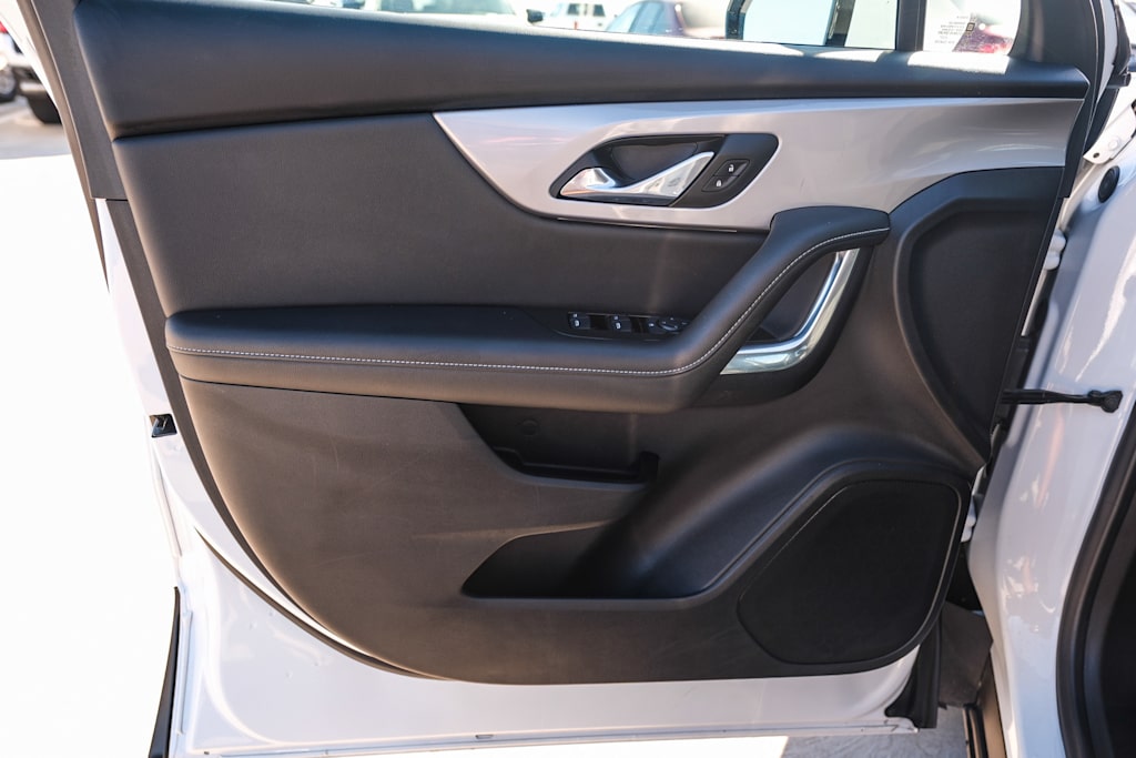 Thumbnail: 2025 Chevrolet Blazer - 26