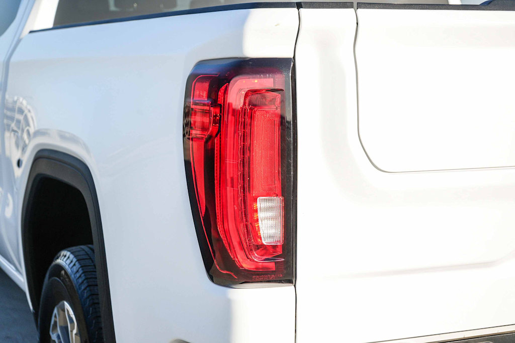 Thumbnail: 2026 GMC Sierra 1500 - 20