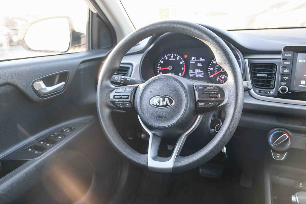 Thumbnail: 2019 Kia Rio - 7