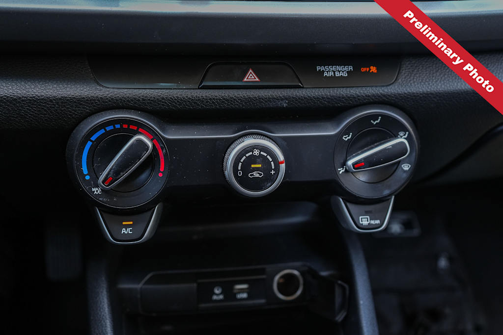 Thumbnail: 2020 Kia Rio - 21
