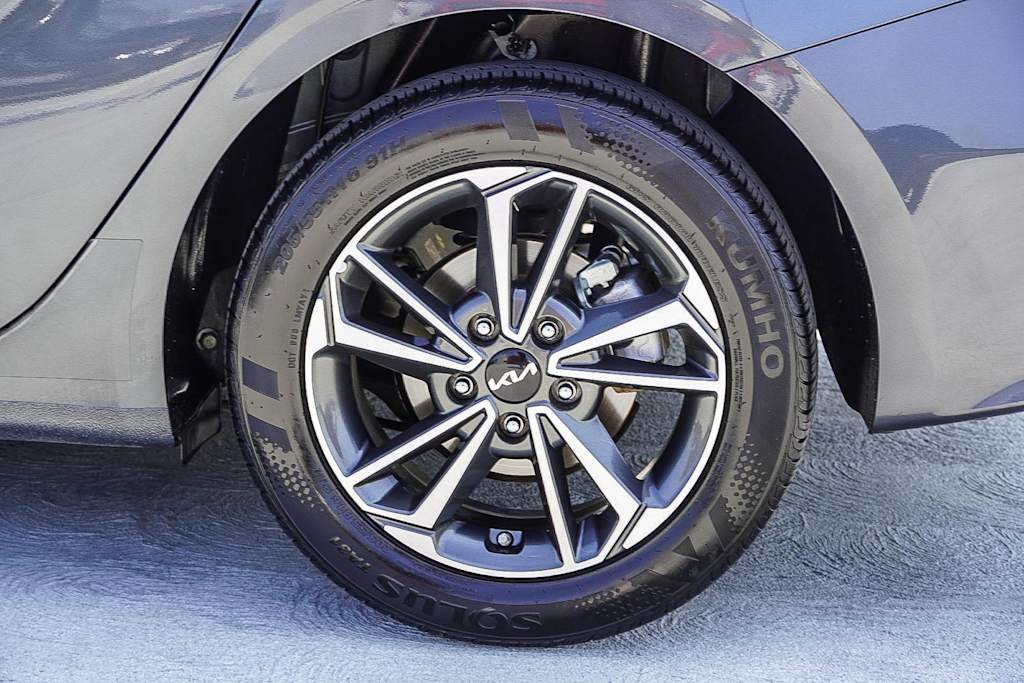Image 7 of 2023 Kia Forte