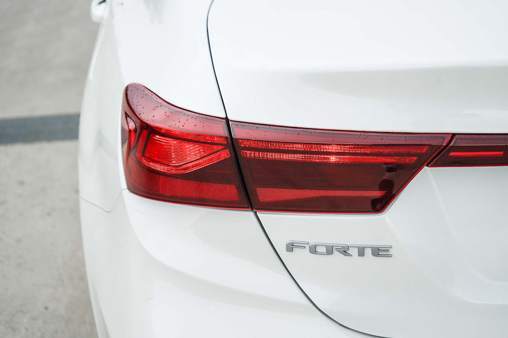 Thumbnail: 2024 Kia Forte - 21