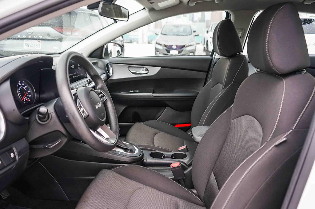 Thumbnail: 2024 Kia Forte - 11