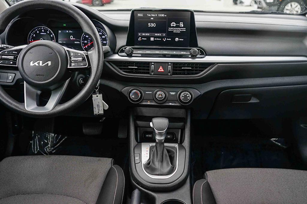 Thumbnail: 2024 Kia Forte - 9