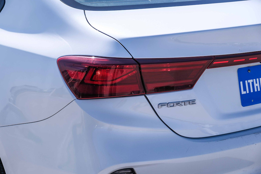 Thumbnail: 2022 Kia Forte - 19