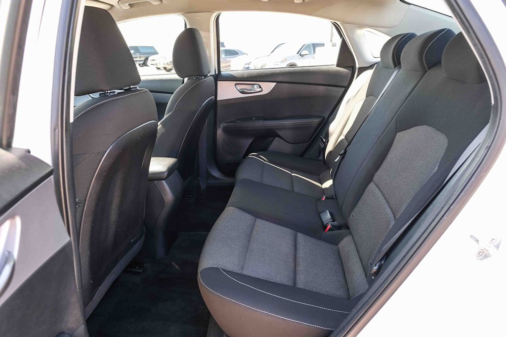 Thumbnail: 2022 Kia Forte - 12