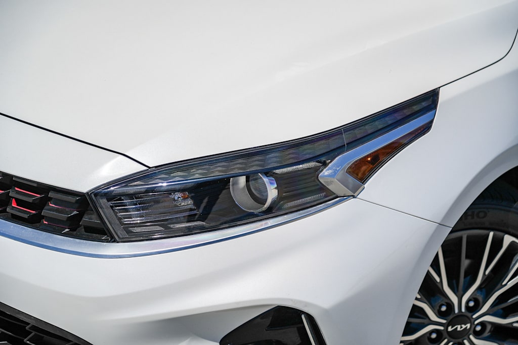 Thumbnail: 2024 Kia Forte - 16