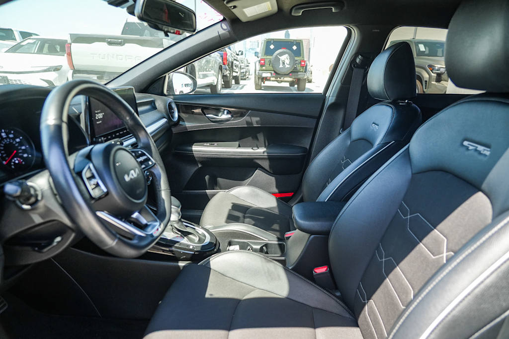 Thumbnail: 2024 Kia Forte - 9