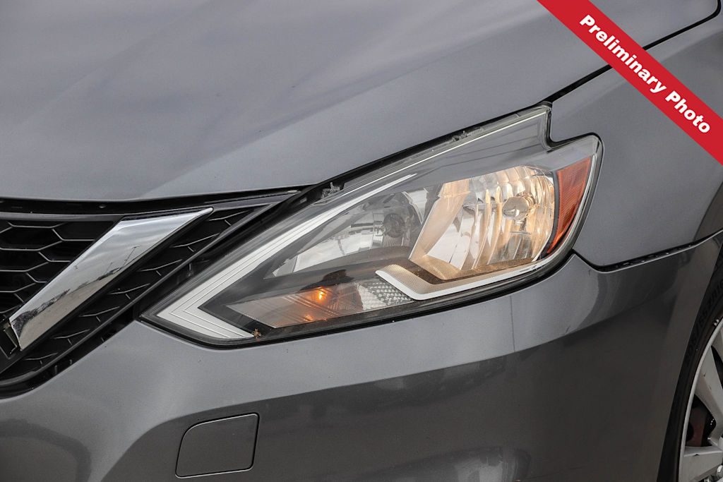 Thumbnail: 2016 Nissan Sentra - 15