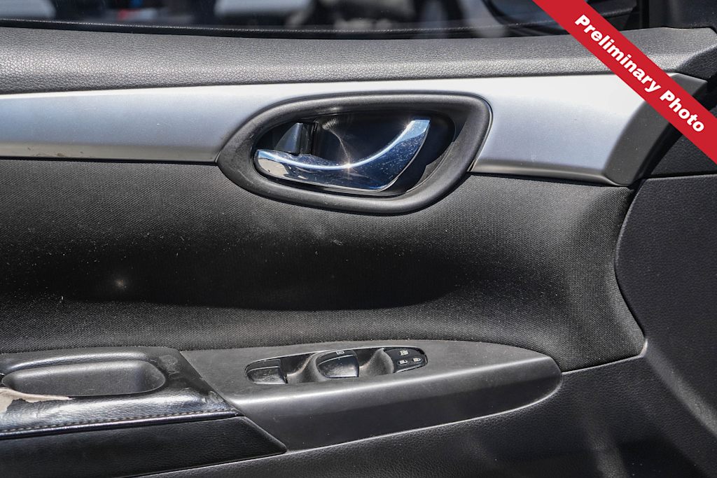 Thumbnail: 2019 Nissan Sentra - 18
