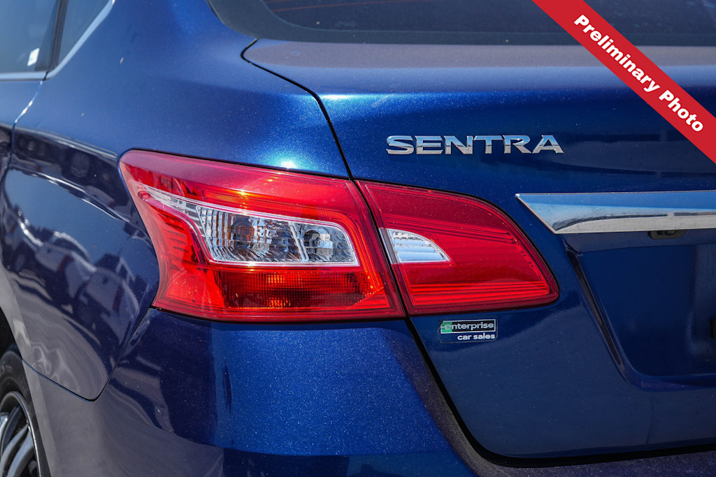 Thumbnail: 2019 Nissan Sentra - 16
