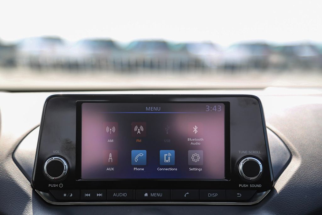 Thumbnail: 2025 Nissan Sentra - 13