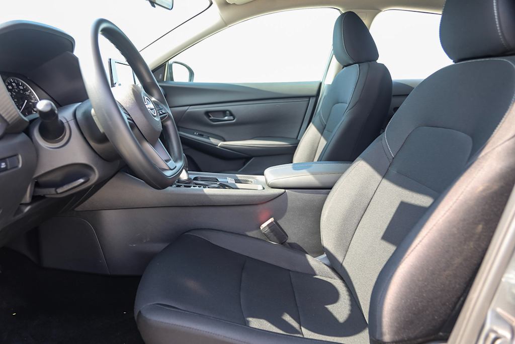 2025 Nissan Sentra S - Photo 10