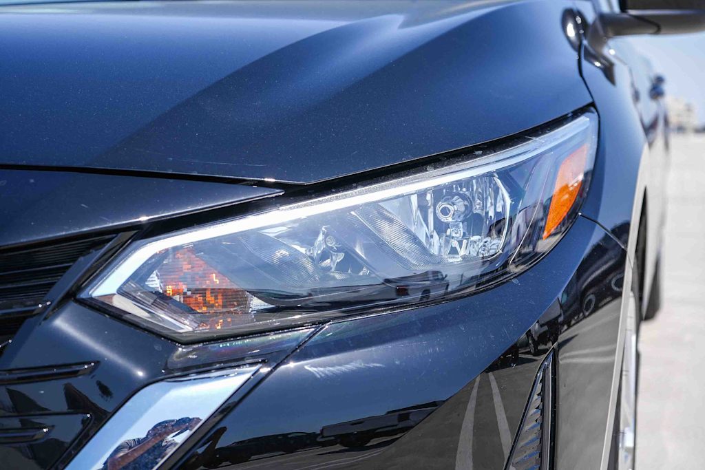 2025 Nissan Sentra S - Photo 18