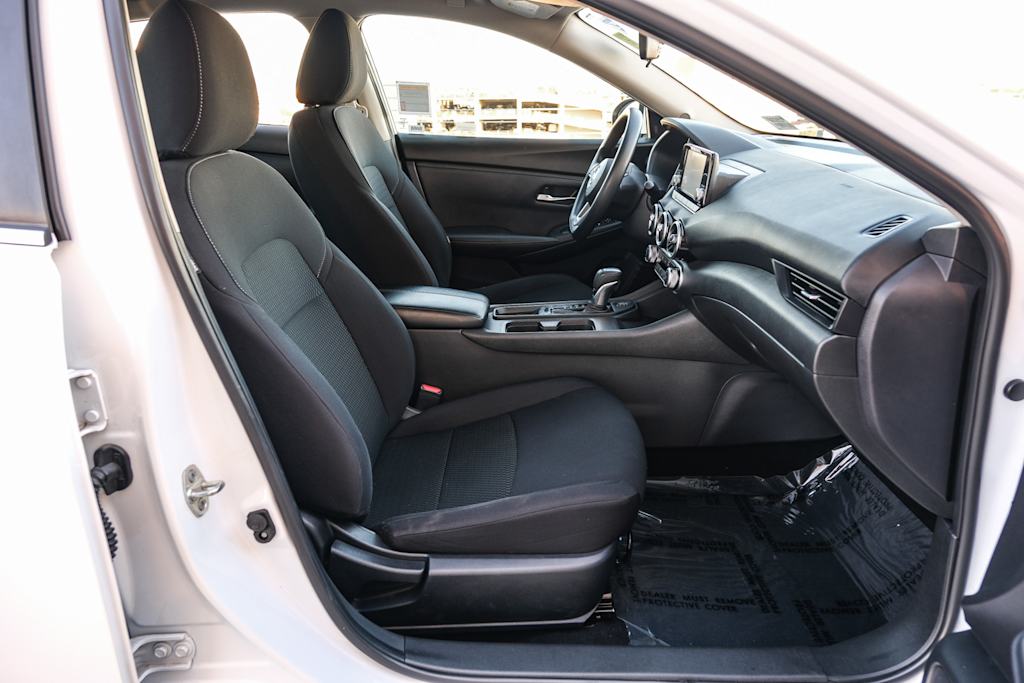 Thumbnail: 2023 Nissan Sentra - 9