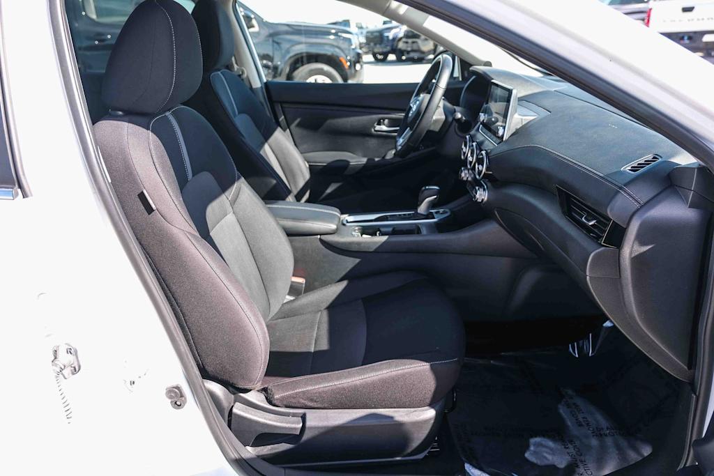 Thumbnail: 2021 Nissan Sentra - 9