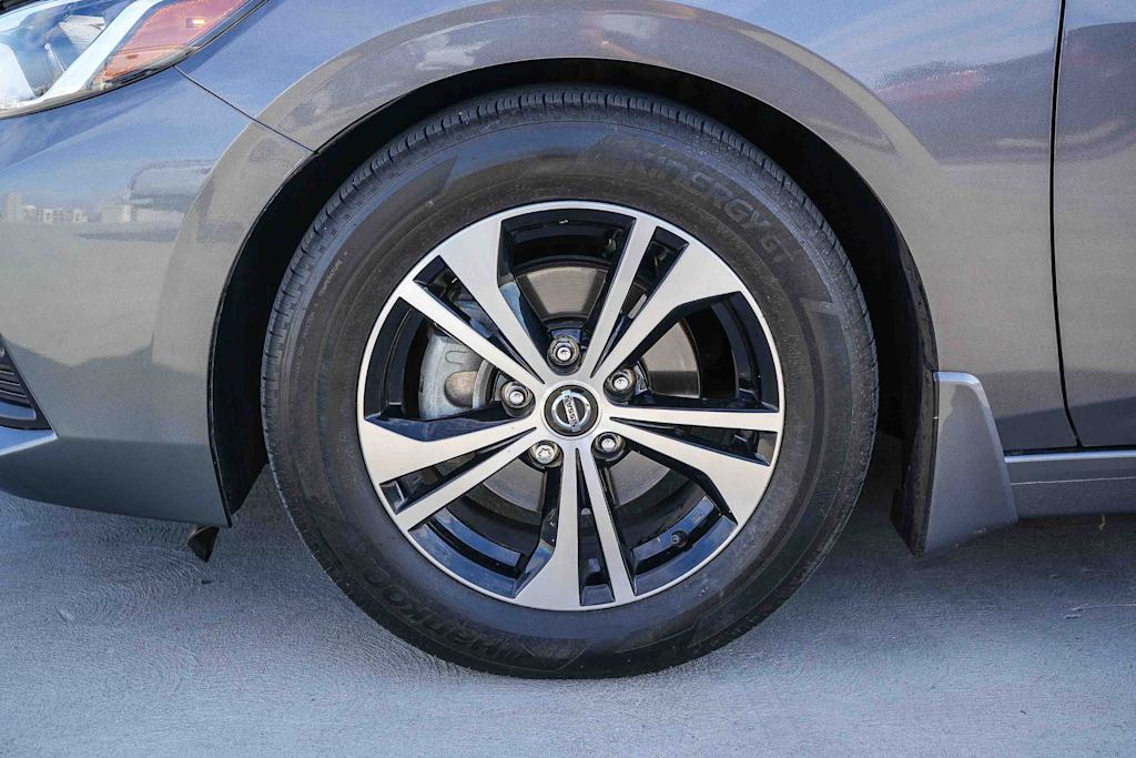 Thumbnail: 2022 Nissan Sentra - 22