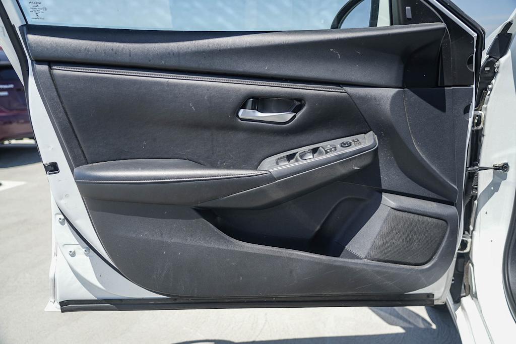 Thumbnail: 2024 Nissan Sentra - 18