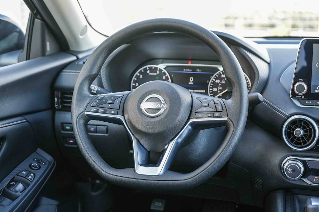 Thumbnail: 2025 Nissan Sentra - 12