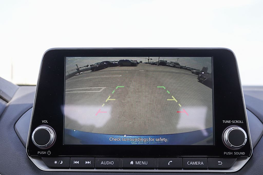 Thumbnail: 2025 Nissan Sentra - 22