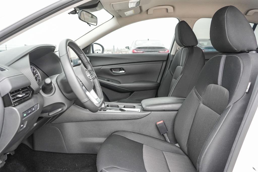 Thumbnail: 2025 Nissan Sentra - 10