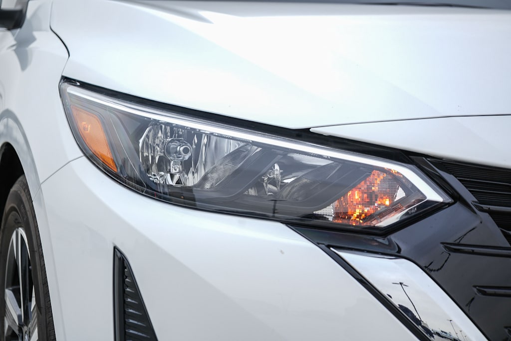 Thumbnail: 2025 Nissan Sentra - 18