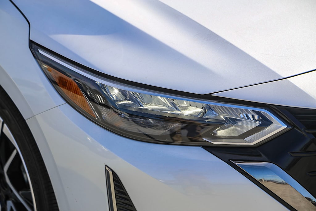 Thumbnail: 2025 Nissan Sentra - 17